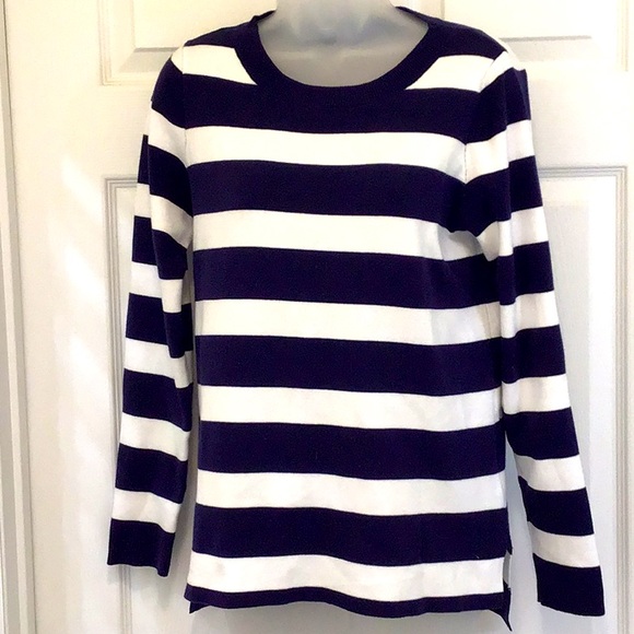 Lightweight knit top with classic stripes - Picture 1 of 5